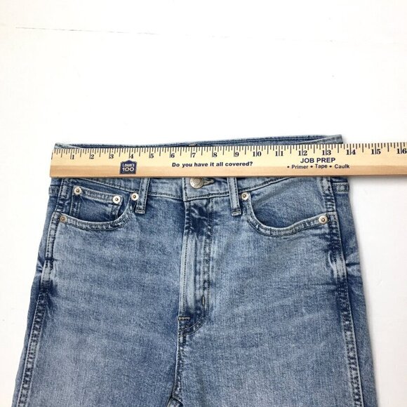 Gap Denim Women's Jeans High Rise Vintage Slim Straight Leg Light Wash size 0 - Picture 4 of 9
